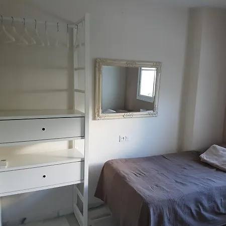 Perfect Location Close To Beach *