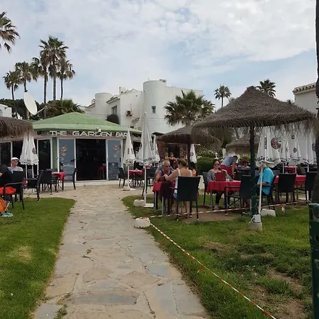 Perfect Location Close To Beach Apartment Sitio de Calahonda