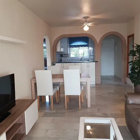 Apartment Perfect Location Close To Beach