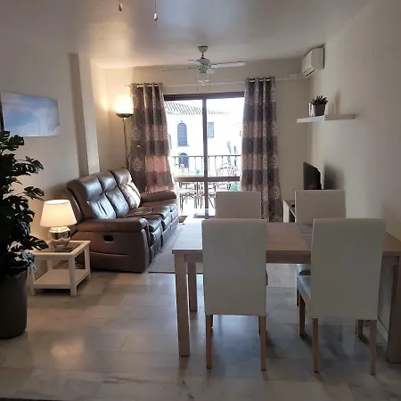 Perfect Location Close To Beach Apartment